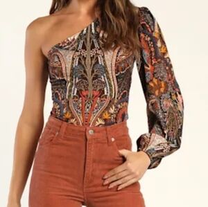 🆕 Lulus Mesmerizing Sight Black Multi Print One-Shoulder Bodysuit Sz L
